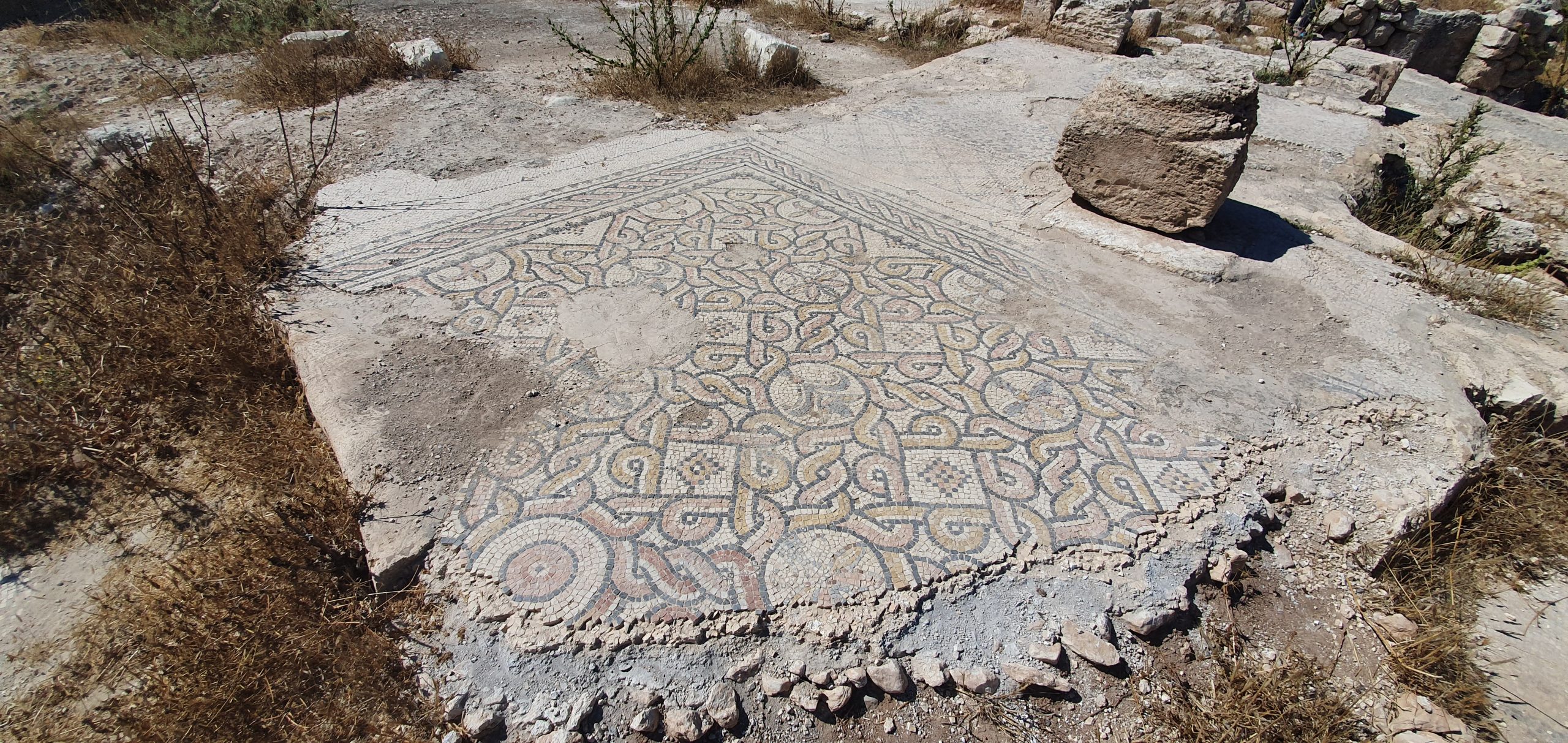 Archaeological site at Horvat Burgin