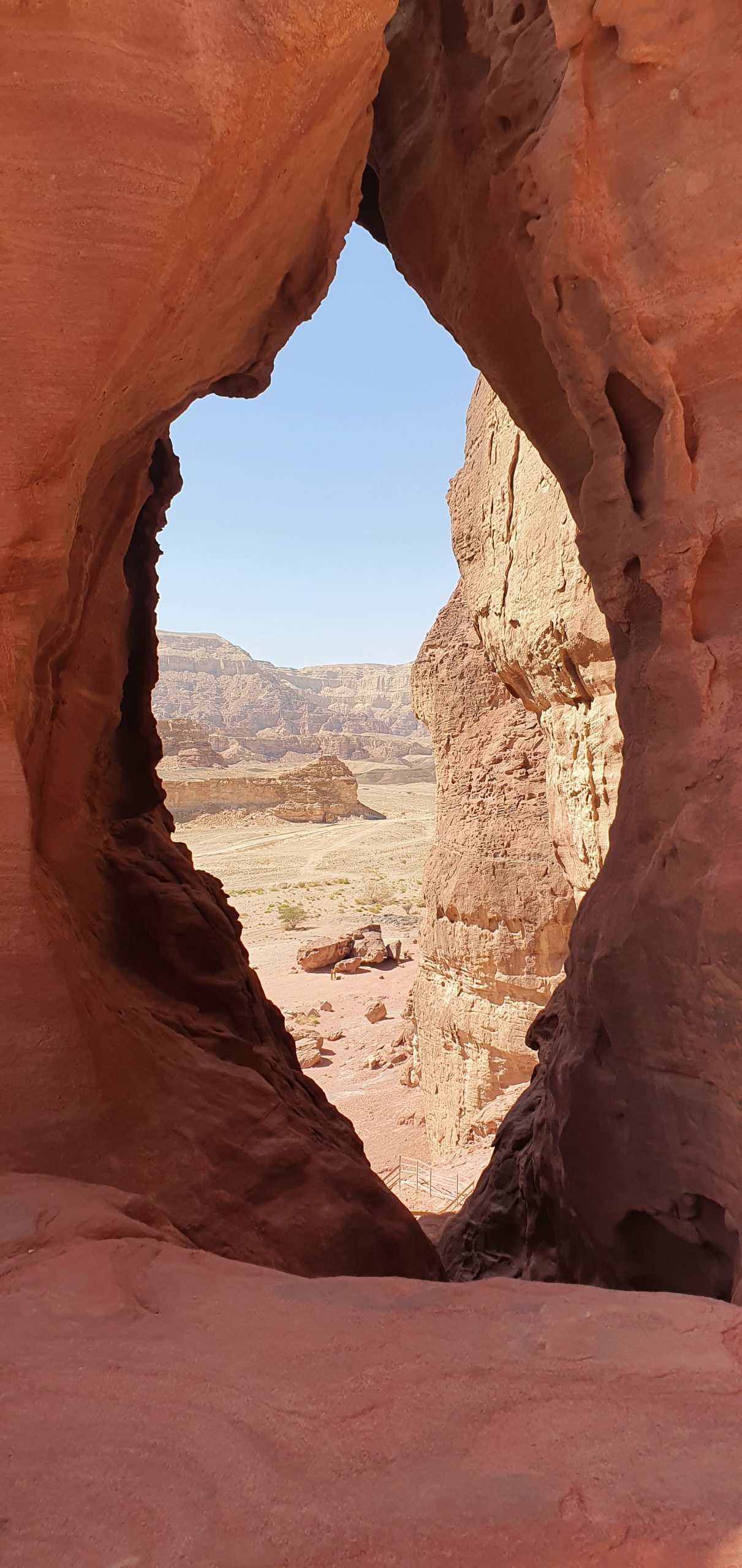 Sandstone arch at Timna Park